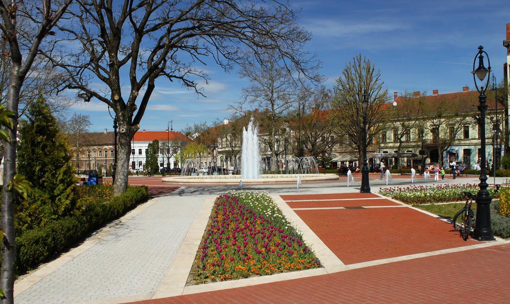 Hotel Central Nagykanizsa Exterior photo